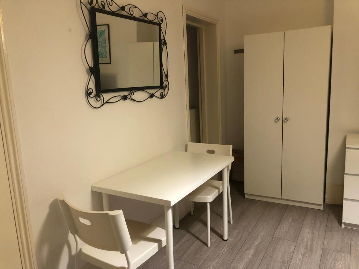 Oyo 94 Bricklane Studio Flats Hotell London Exteriör bild