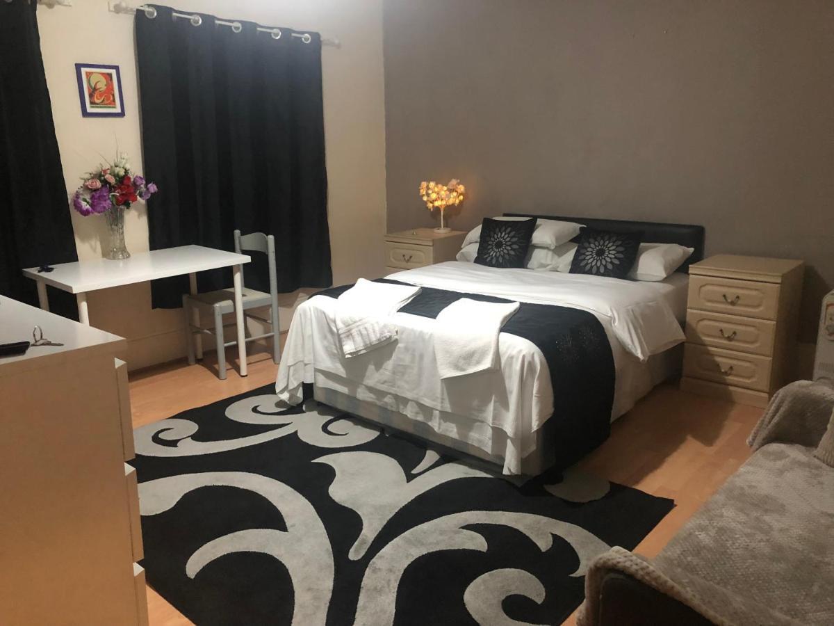 Oyo 94 Bricklane Studio Flats Hotell London Exteriör bild