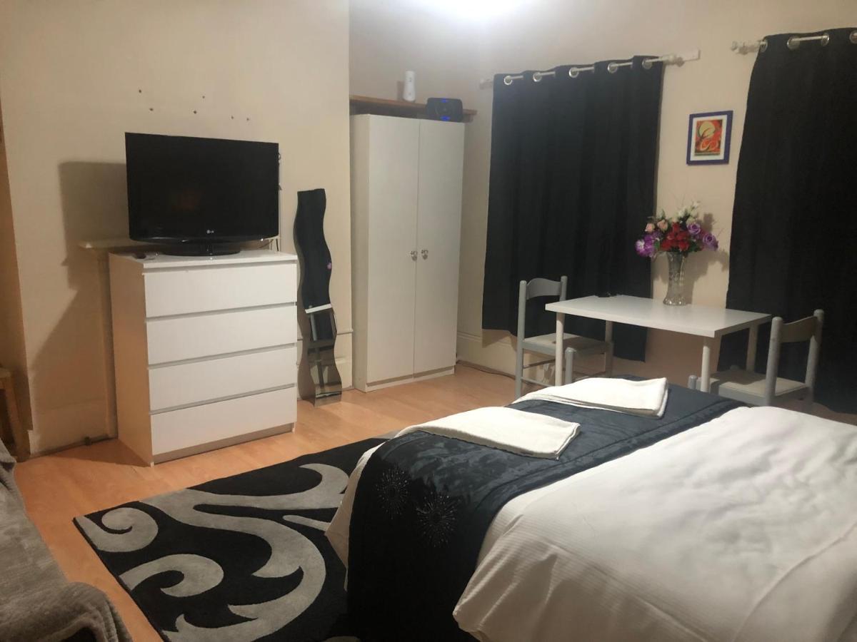Oyo 94 Bricklane Studio Flats Hotell London Exteriör bild