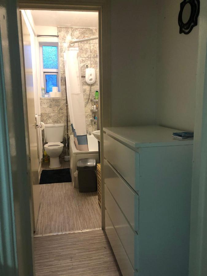 Oyo 94 Bricklane Studio Flats Hotell London Exteriör bild